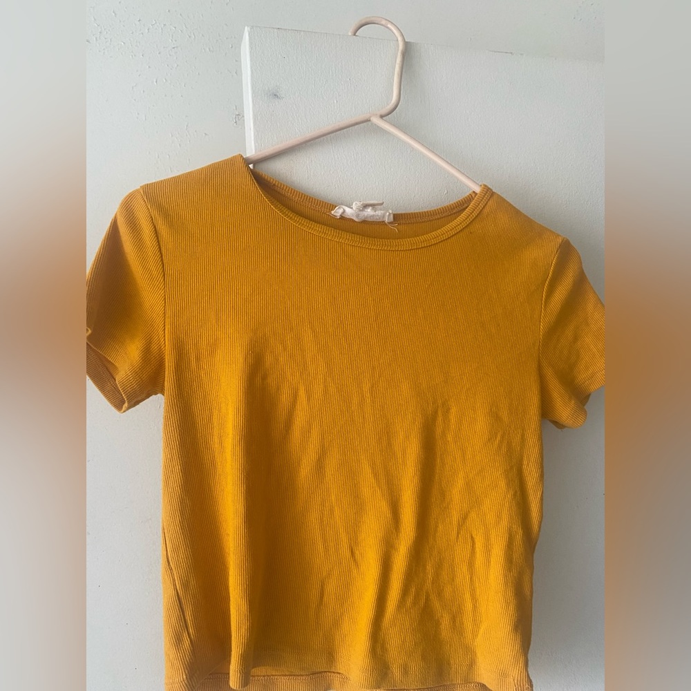 Short sleeve top